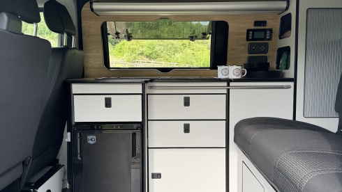 🤎 NOVA 🤎 – 4 berth Volkswagen campervan from 2019