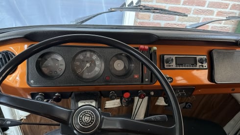 Sjors – 2p Volkswagen campervan uit 1972