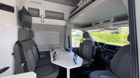 4-sitziger Volkswagen-Bus ab 2021
