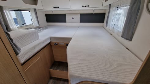 C17 – Luxe Sunlight I67S Automaat 2x Airco 4P