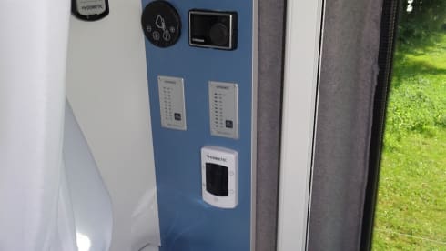 Mercedes Benz Sprinter 4 seater bus camper automatic.