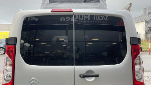 SomethingEls – 2-Sitzer Citroën-Bus aus dem Jahr 2013