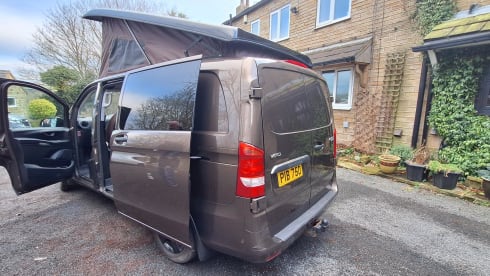 Danny Devito – 4 berth Mercedes-Benz campervan