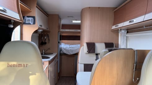 Nice spacious family camper (2011)!