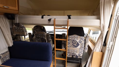 Steenbokje – Ruime 6 persoons Hymer uit 2000