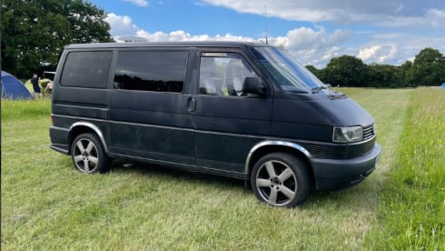Moonraker – Custom VW T4 Glamping, thetford toilet 