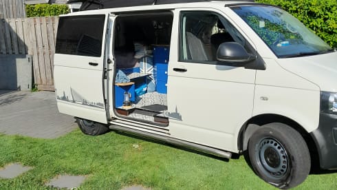Ons bussie – 2p Volkswagen campervan uit 2013