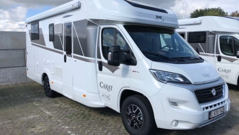 As good as new MC Louis 479 Semi-integrated for rent