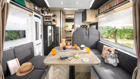 5p Challenger semi-integrated uit 2024