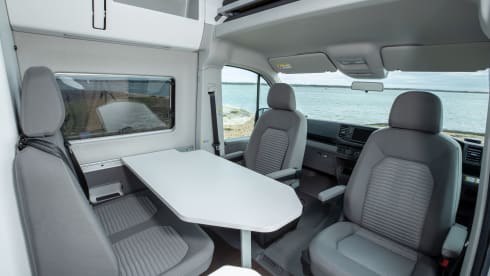 Indiana – 4p Volkswagen bus from 2022