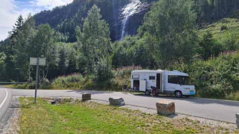 Buurtje – 5p Dethleffs integrated from 1997