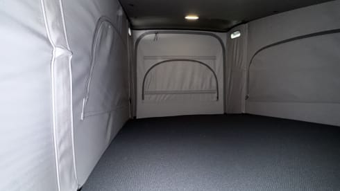 Mantel – 4-seater Volkswagen bus from 2025