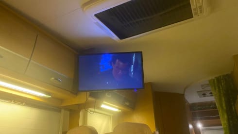 Gina – Beautiful 4 berth Fiat campervan from 2010