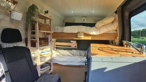 Big Bertha  – Einzigartiges Wohnmobil mit 3 Schlafplätzen