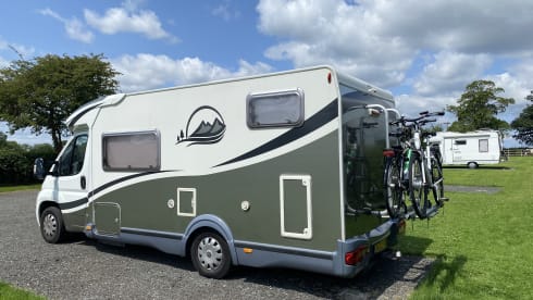 Dream came true – Lovely 4 person family (incl dogs) camper