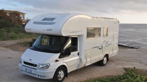 Superbrig – Rimor Camper Attic 6 seats