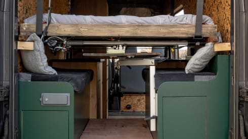 COSY off-grid bus