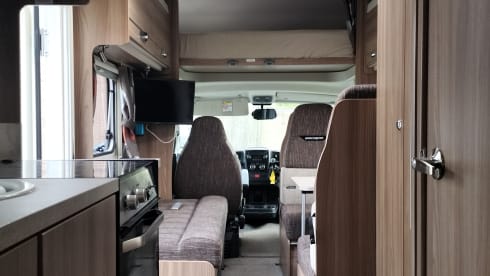 6 berth Swift escape 696 .    