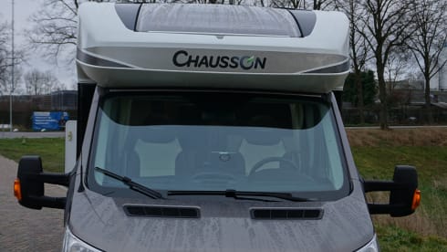 4p Chausson Semi-Integrated 