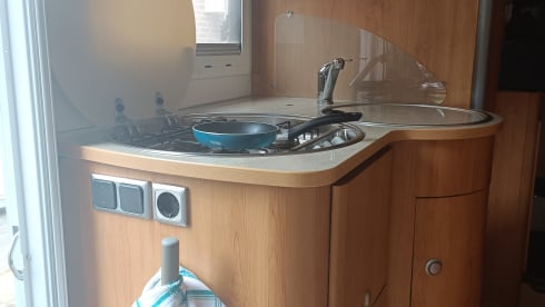 Hymie – Camping-car Hymer 4 places intégré depuis 2007