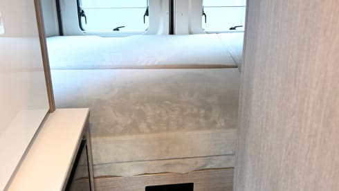 4p Pössl bus uit 2019