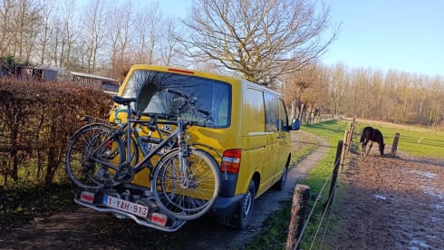 2p Volkswagen bus from 2007