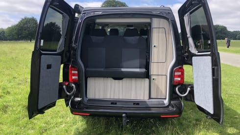 Betty – 2 berth 2018 VW Campervan