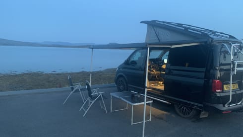 * Automatic* 4 berth VW camper with all mod cons