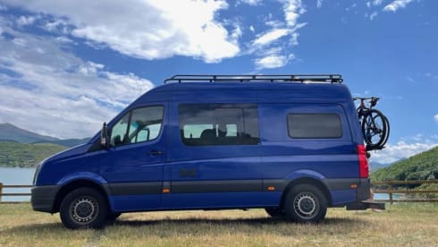 Volkswagen bus for duo or small family ready for a new road trip