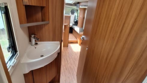 4p Weinsberg semi-integrated from 2016