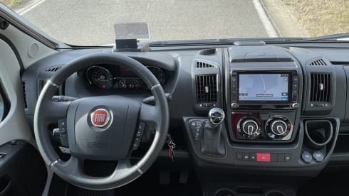 Weinsberg CaraCompact 600MF A automatic