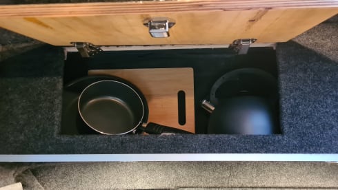 Daisy – High top ford transit campervan 