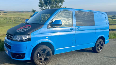 VW T5 Campervan - Stylish Modern 3 Berth 