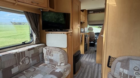 MILLIE – 6 posti letto Peugeot mansardata del 2010