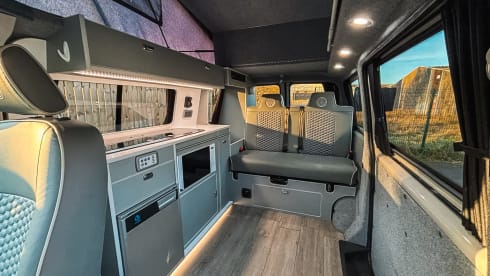 Rogue Three – Top Spec Volkswagen T6.1 | Comfortable & Slick | Sleeps 4