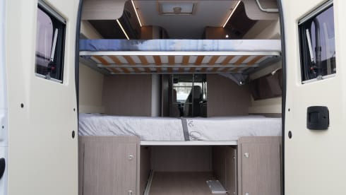 Chausson 6, Bus Camper 6 Mtr With Sleeping Lifting Roof, Up To 6 Pers Sleep!!