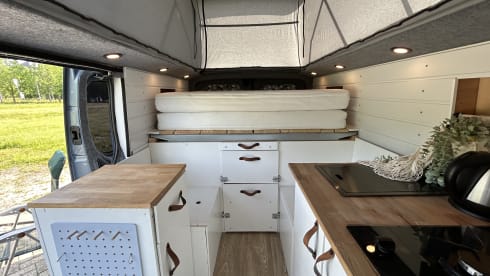 Vauxhall Vivaro 2011