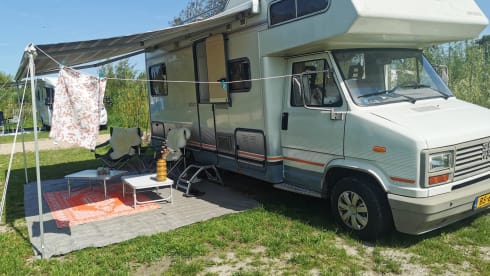 Bobby – 6p Peugeot Alcôve de 1989