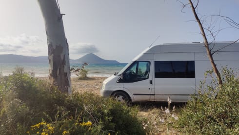 Arthur – takes you smoothly to any adventure - Ford Transit