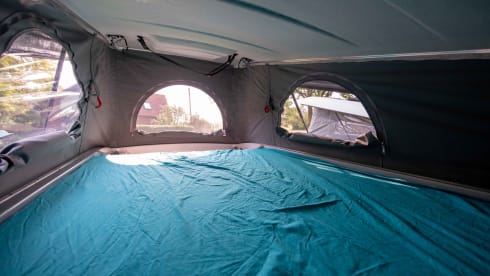 Hymer Ayers Rock 2022 with sleeping roof for 2 or 4 people