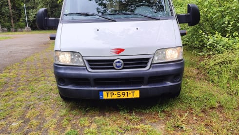 4p Fiat semi-integrated uit 2003