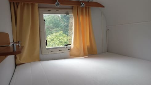 Superruime gezinscamper – 5p Elnagh Marlin 64 Alcove from 2001
