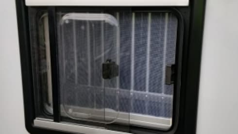 Ittercampers – 6p Sun Living semi-integrated from 2022