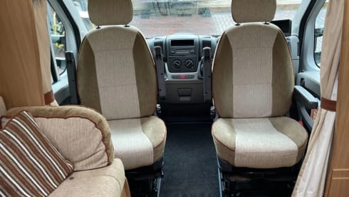 Eldiss – 4 berth,Peugeot,eldiss, with fixed bed 