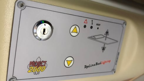 Rami – Ford camper met 5 slaapplaatsen uit 2015