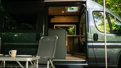 Travel-Vans 2 person very luxurious camper