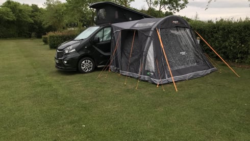 Roma – Superb 4 berth Vauxhall Vivaro campervan LWB