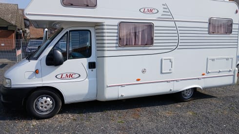 Alfredo  –    Gemütliches Wohnmobil für 4 Personen