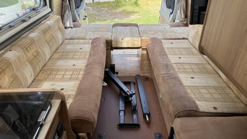 Trend – Cozy 2-6 person fully equipped camper bus 