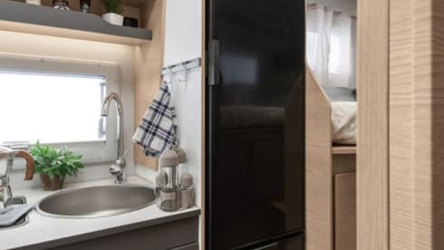 Zeitreise Wohnmobilvermietung No. 3 – GiottiLine Siena 385 Privilege